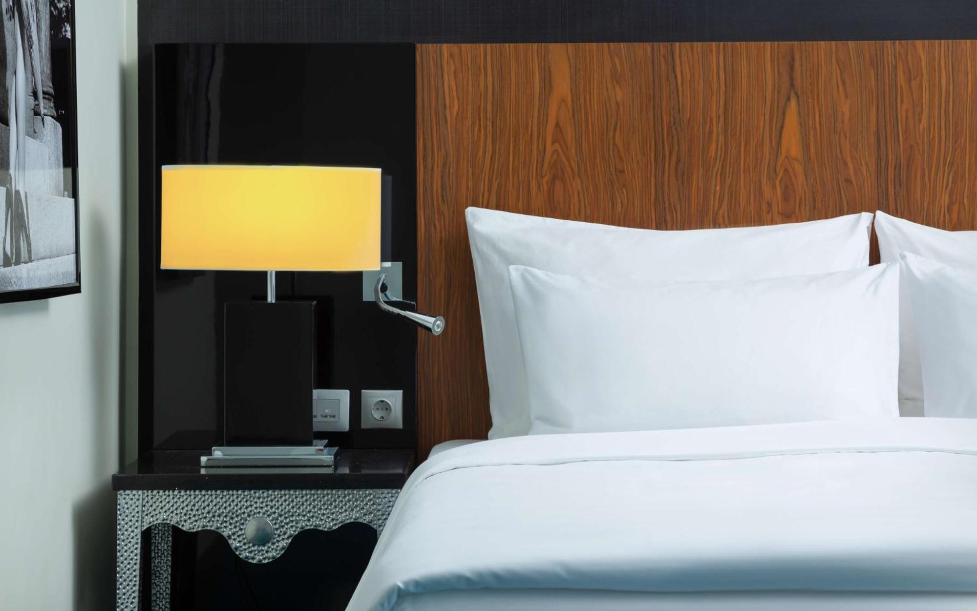 Radisson Blu Hotel, Greater Noida Bagian luar foto